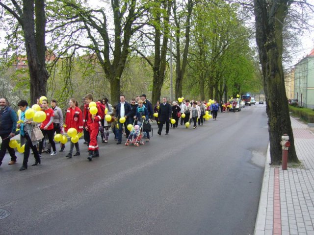 image023